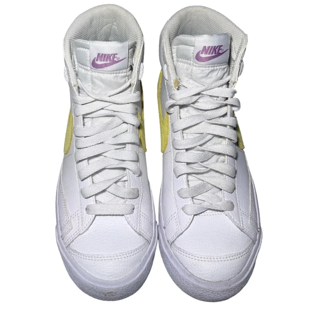 Nike Blazer High Tops Suede High Top Sneakers Nikes Swoosh Colorful 7 Y / 8.5 W